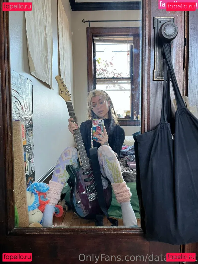 data-night Onlyfans Photo Gallery 