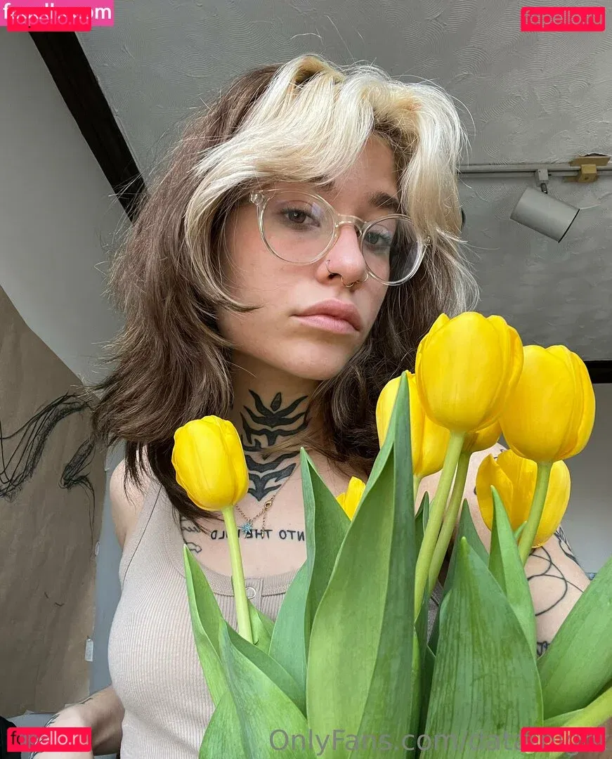 data-night Onlyfans Photo Gallery 