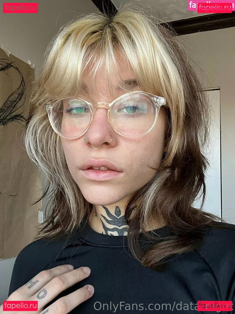 data-night Onlyfans Photo Gallery 