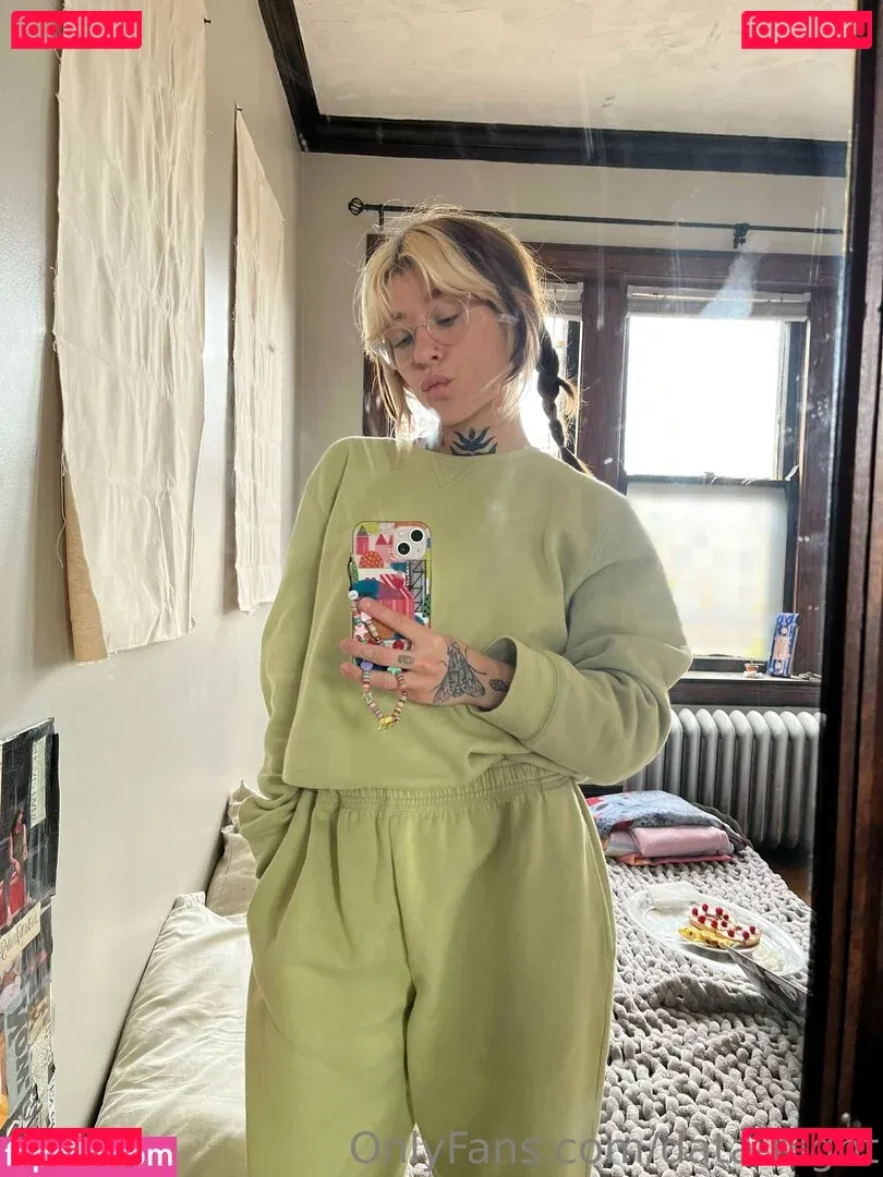 data-night Onlyfans Photo Gallery 