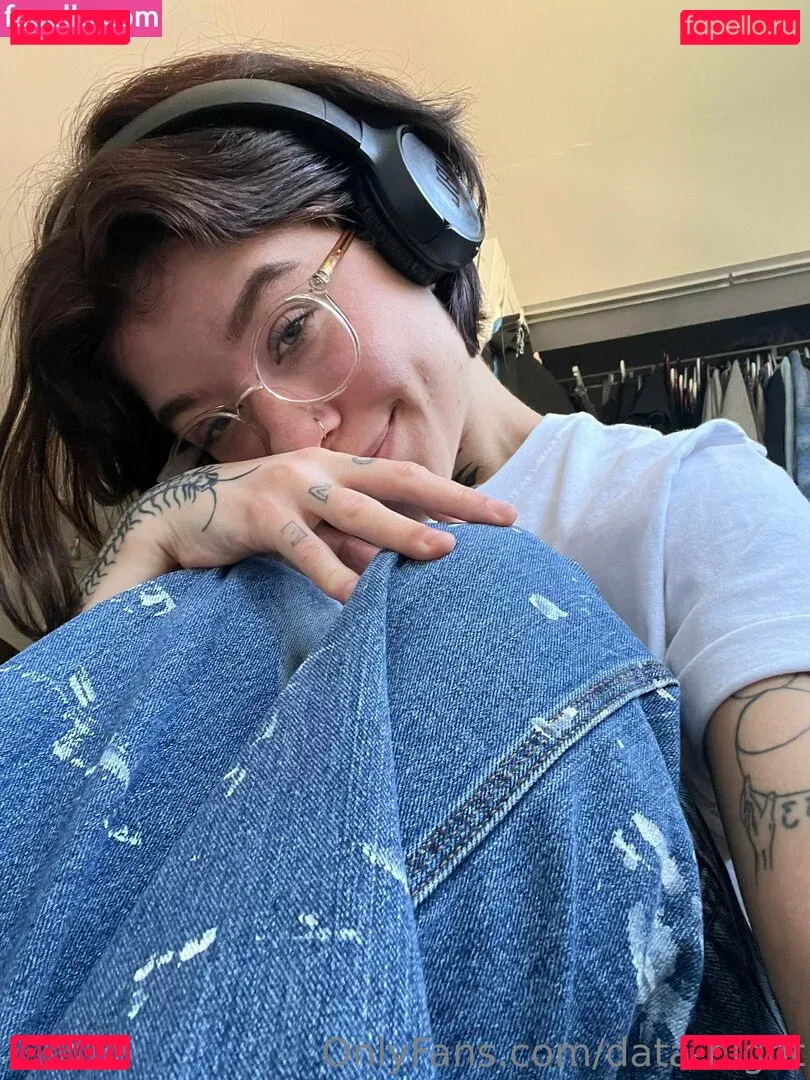 data-night Onlyfans Photo Gallery 