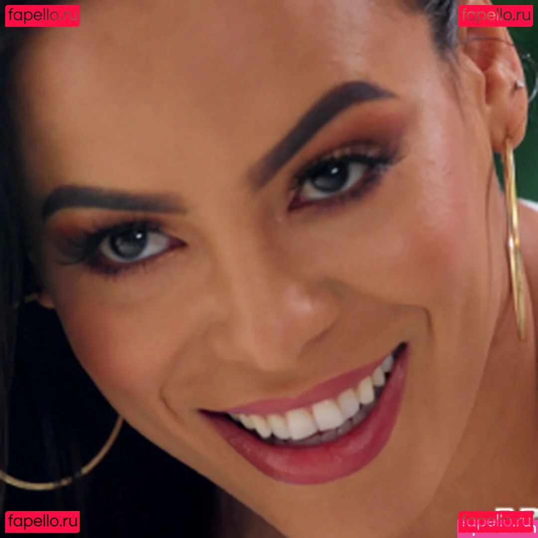 Luna Star Onlyfans Photo Gallery 