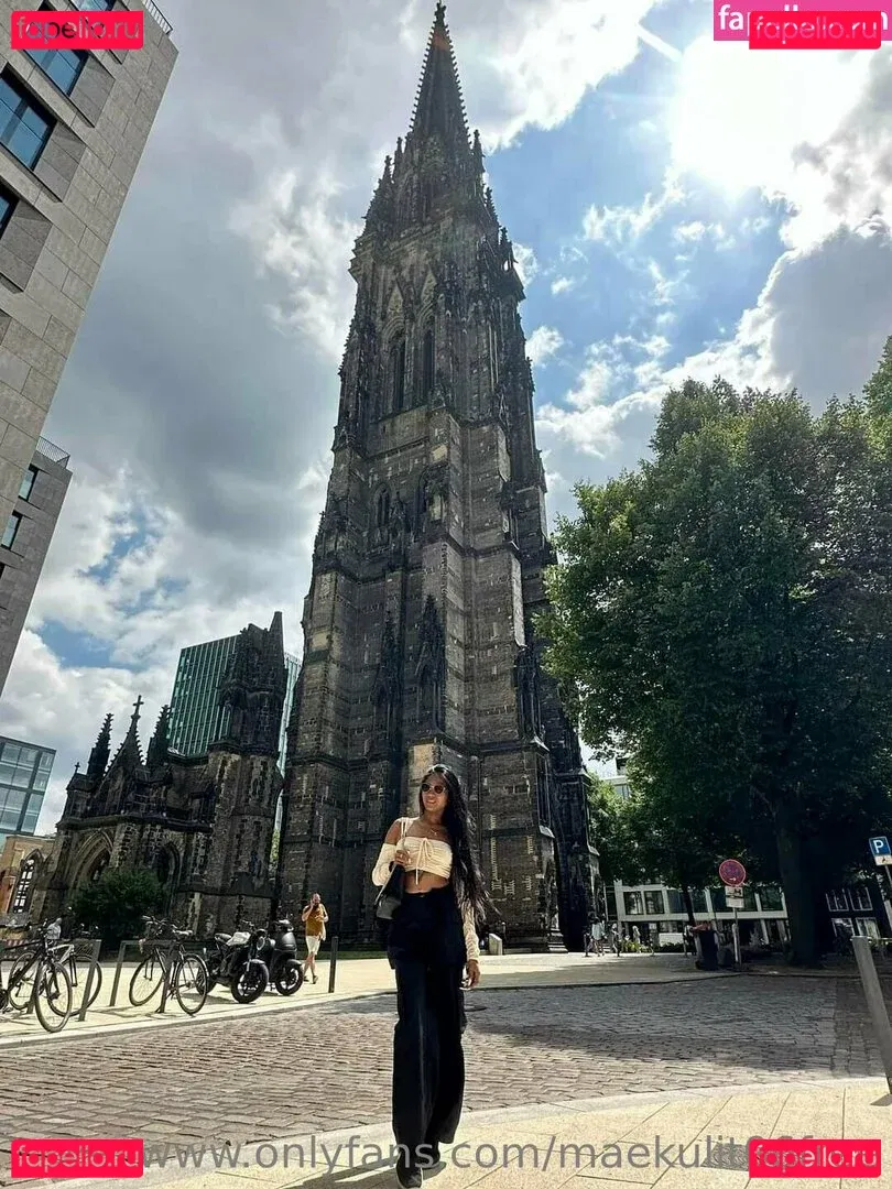 Mae Kulit Onlyfans Photo Gallery 