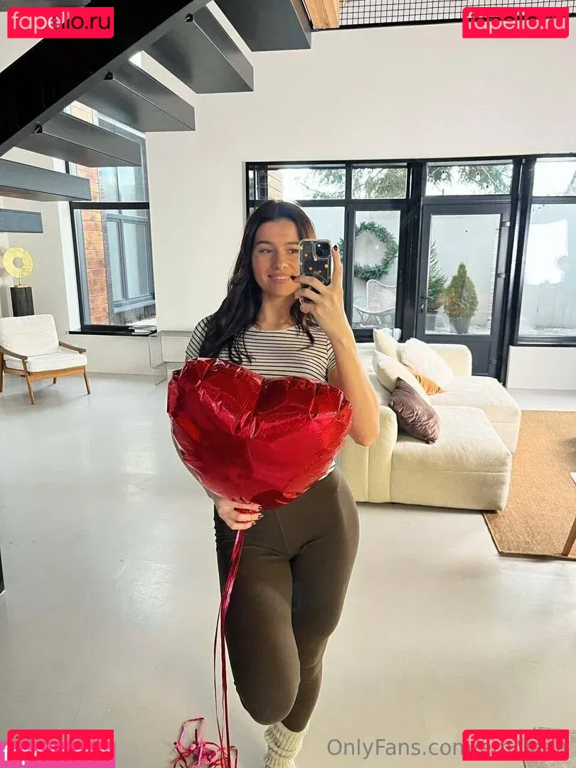 EmiliAAA Onlyfans Photo Gallery 