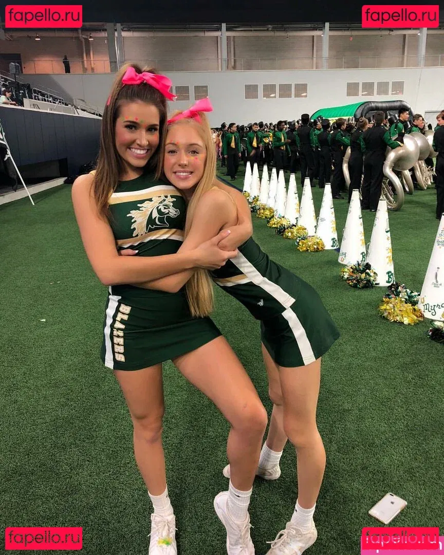 Kinley Freeman Onlyfans Photo Gallery 