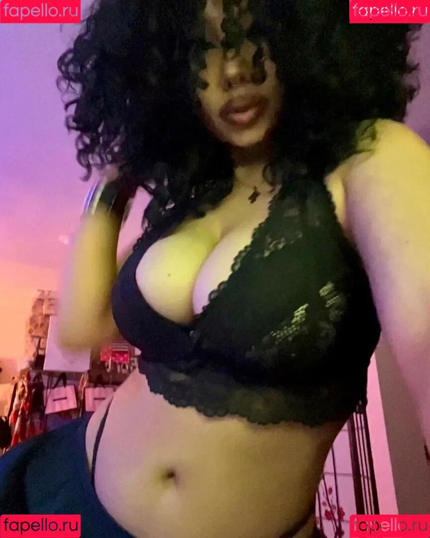 ohthasmat Onlyfans Photo Gallery 