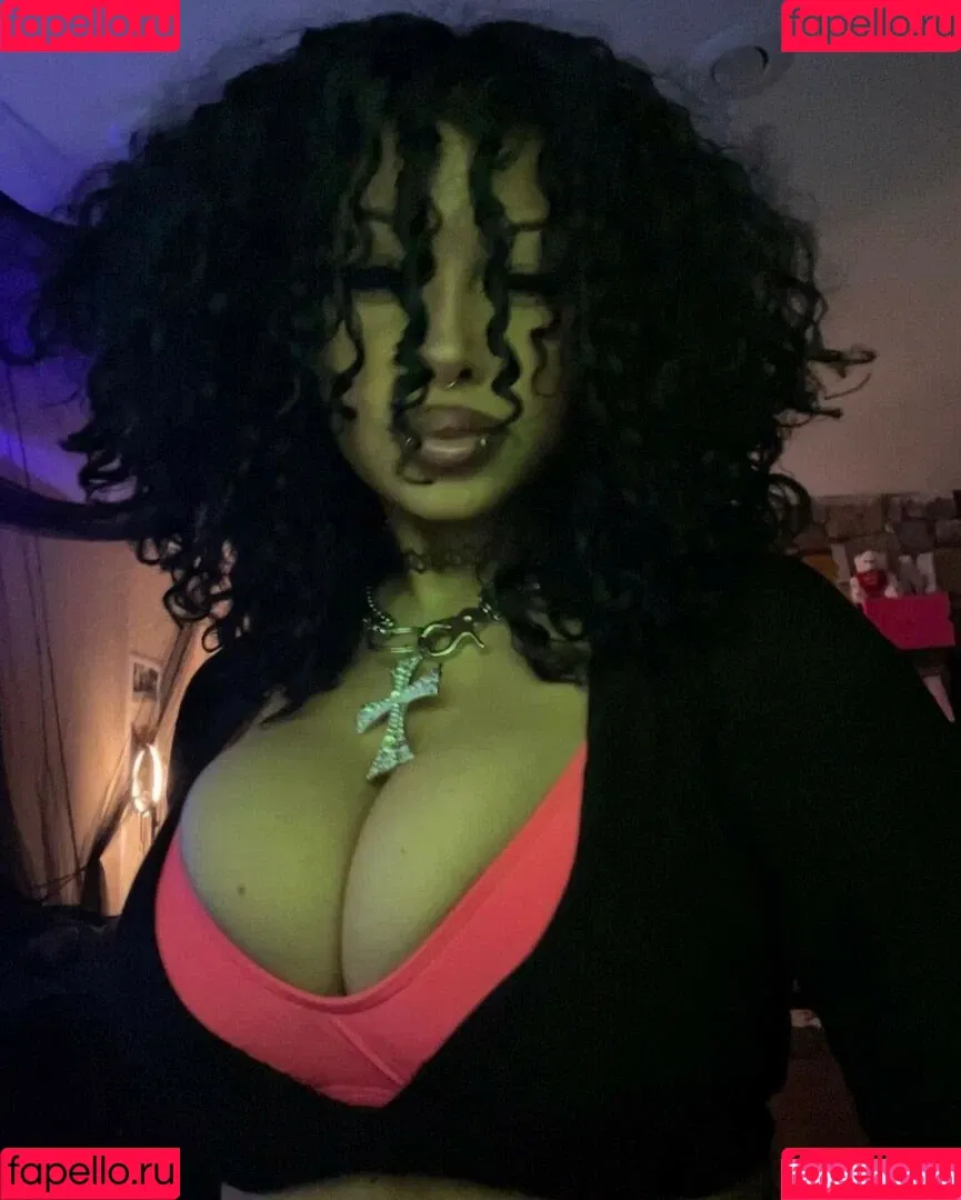 ohthasmat Onlyfans Photo Gallery 