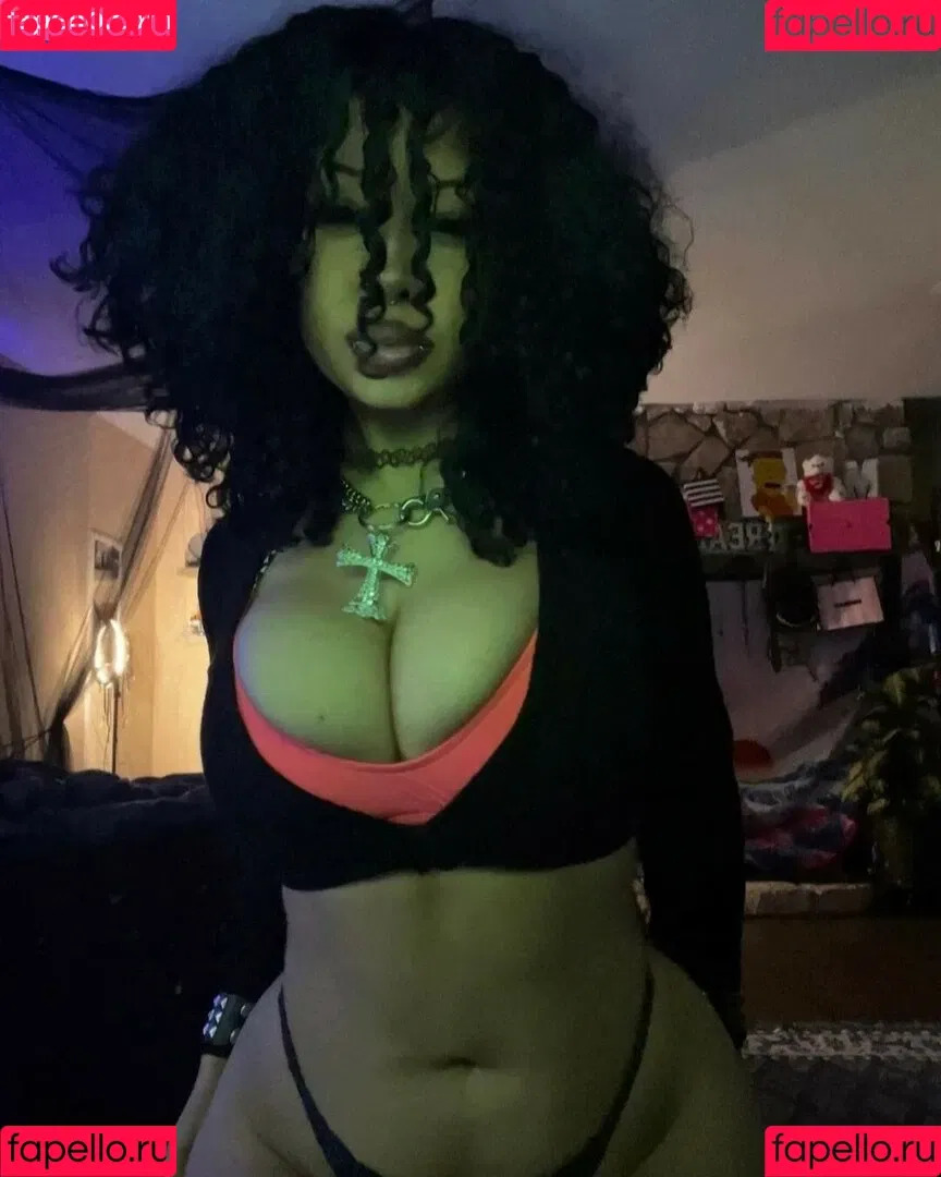 ohthasmat Onlyfans Photo Gallery 
