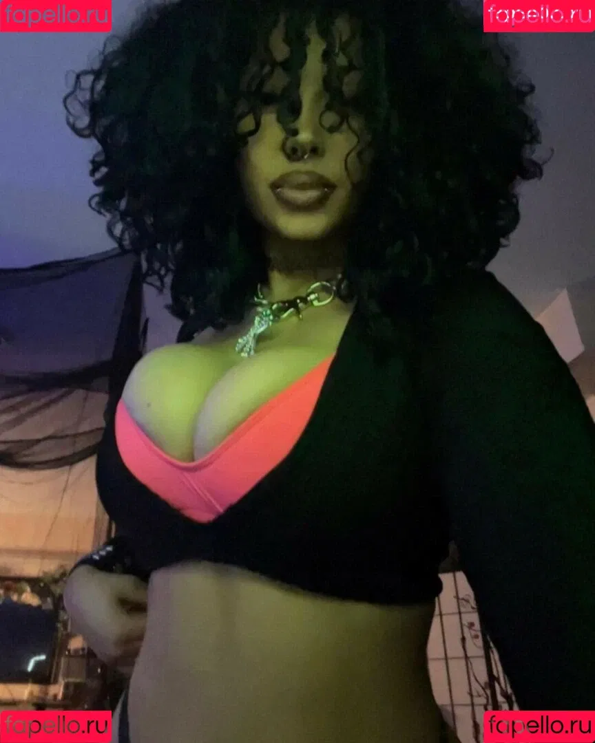 ohthasmat Onlyfans Photo Gallery 