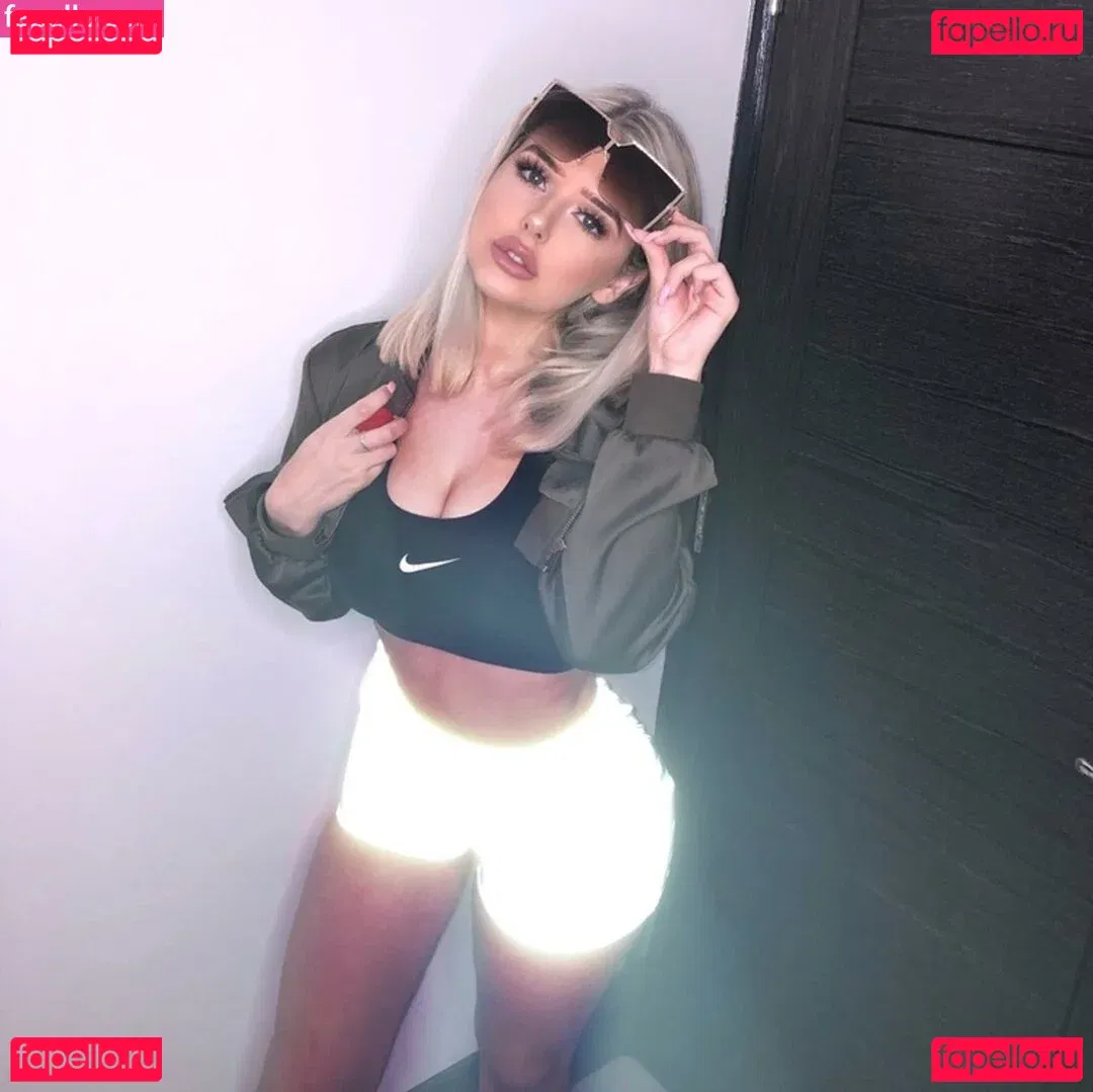Charlotte Dyson Onlyfans Photo Gallery 