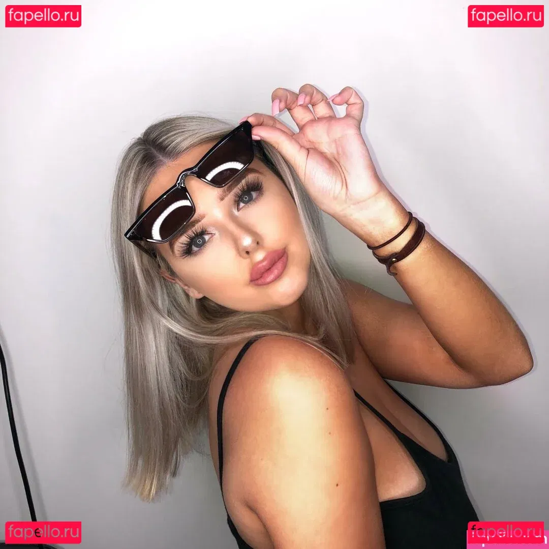 Charlotte Dyson Onlyfans Photo Gallery 