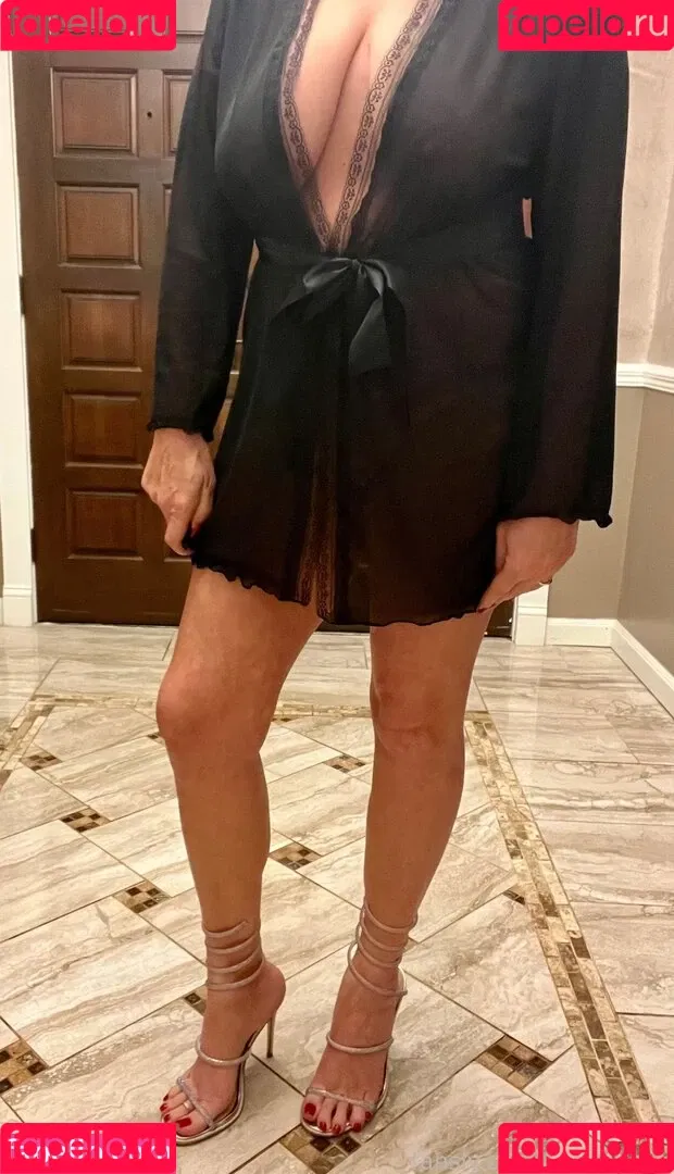 LadyKerrin Onlyfans Photo Gallery 