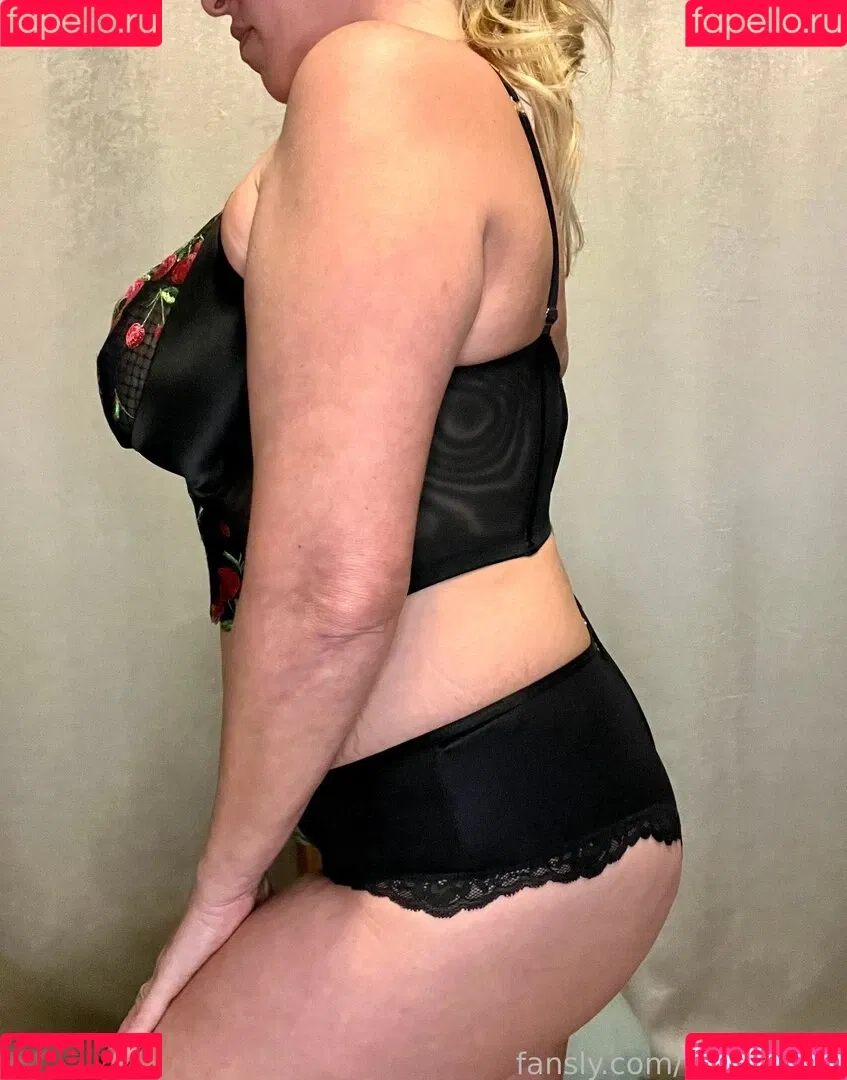LadyKerrin Onlyfans Photo Gallery 