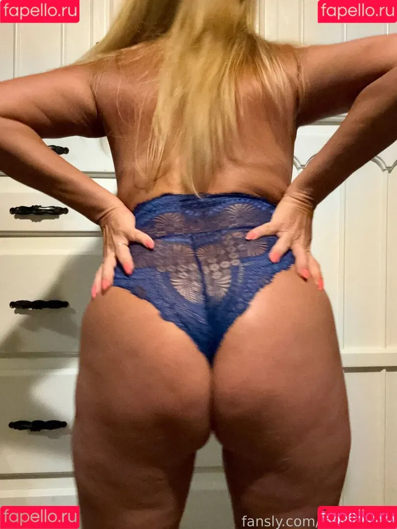 LadyKerrin Onlyfans Photo Gallery 