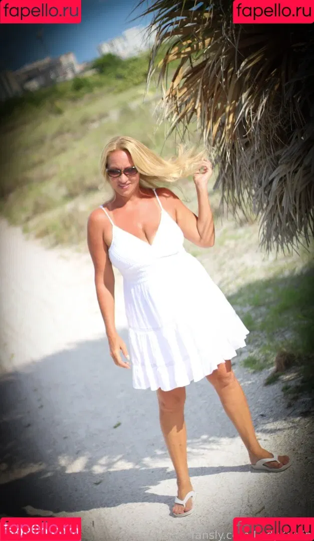 LadyKerrin Onlyfans Photo Gallery 