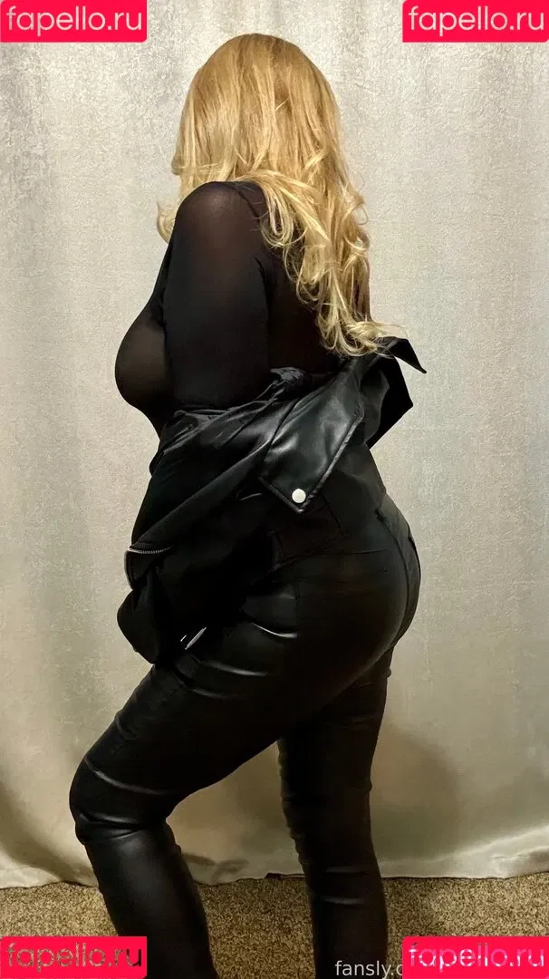 LadyKerrin Onlyfans Photo Gallery 