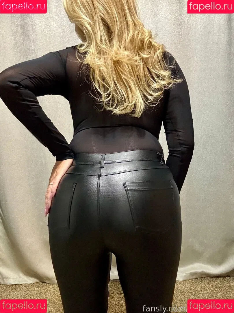 LadyKerrin Onlyfans Photo Gallery 