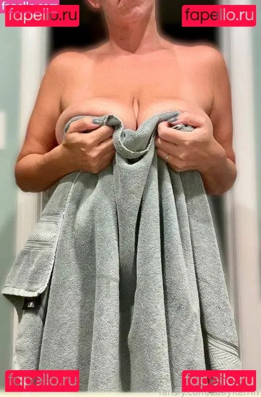 LadyKerrin Onlyfans Photo Gallery 