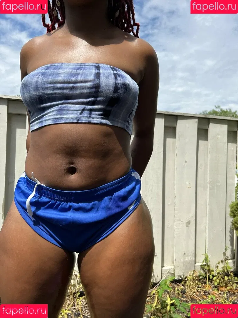 Saleema Mansur Onlyfans Photo Gallery 
