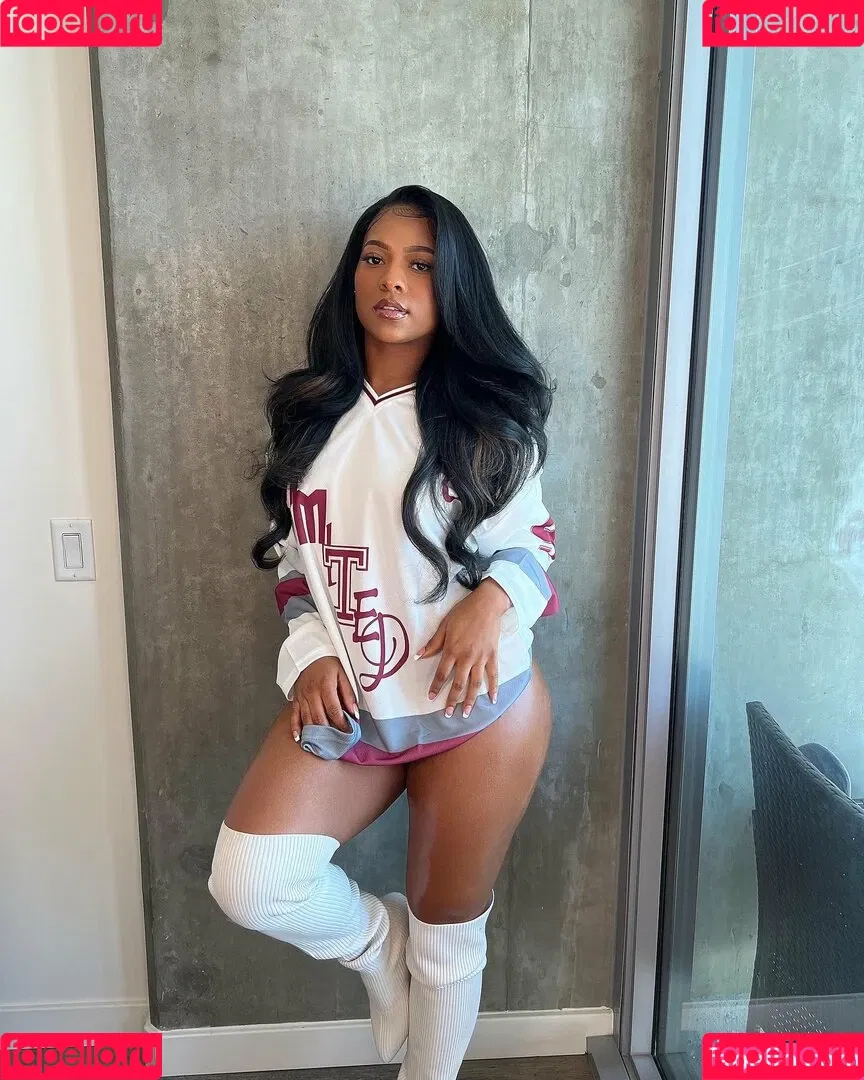 Saleema Mansur Onlyfans Photo Gallery 