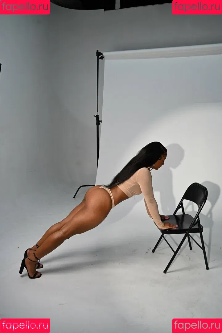 Saleema Mansur Onlyfans Photo Gallery 