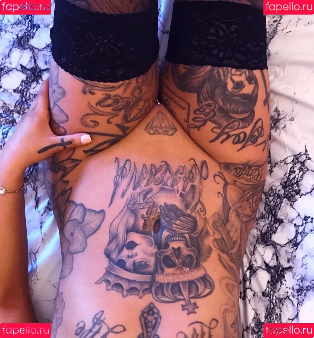 Tia Mendez Onlyfans Photo Gallery 