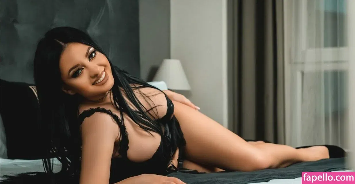 EdithOliviere Onlyfans Photo Gallery 