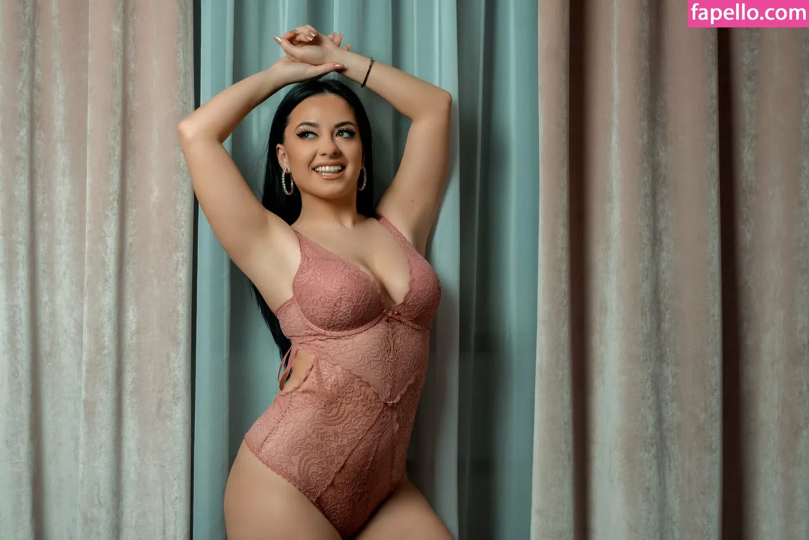 EdithOliviere Onlyfans Photo Gallery 