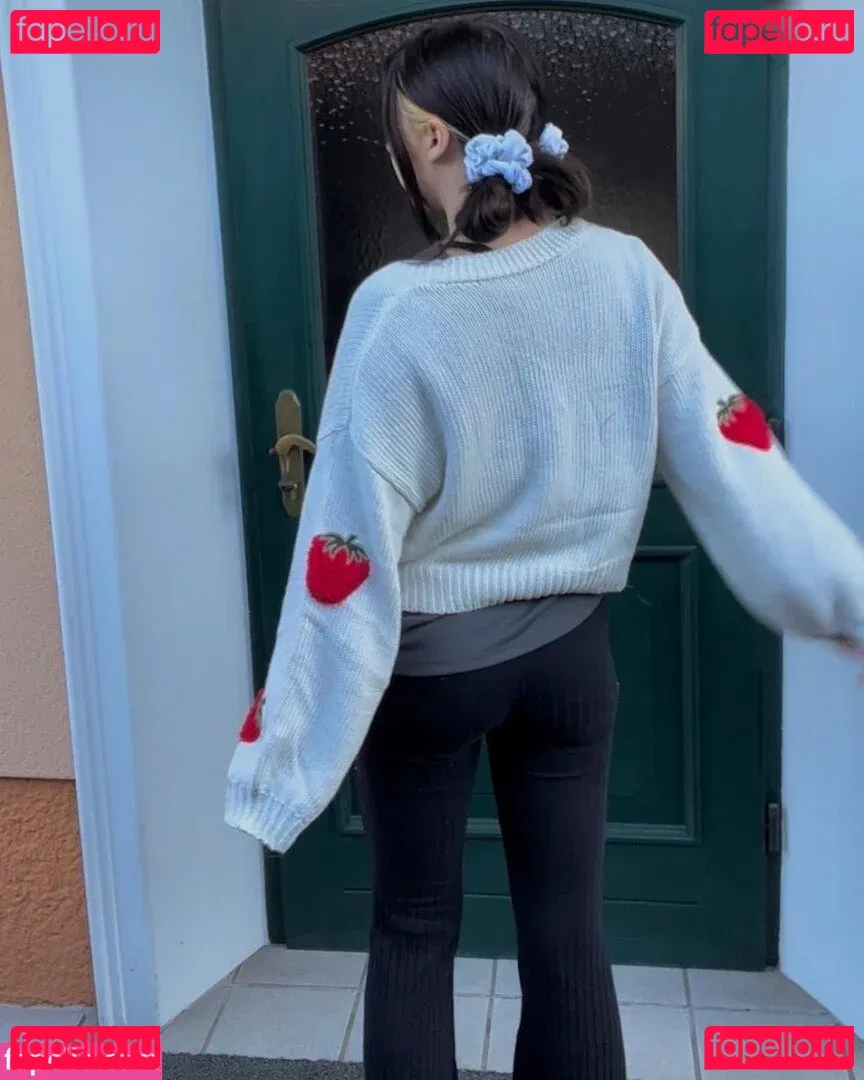 alohaleyla Onlyfans Photo Gallery 