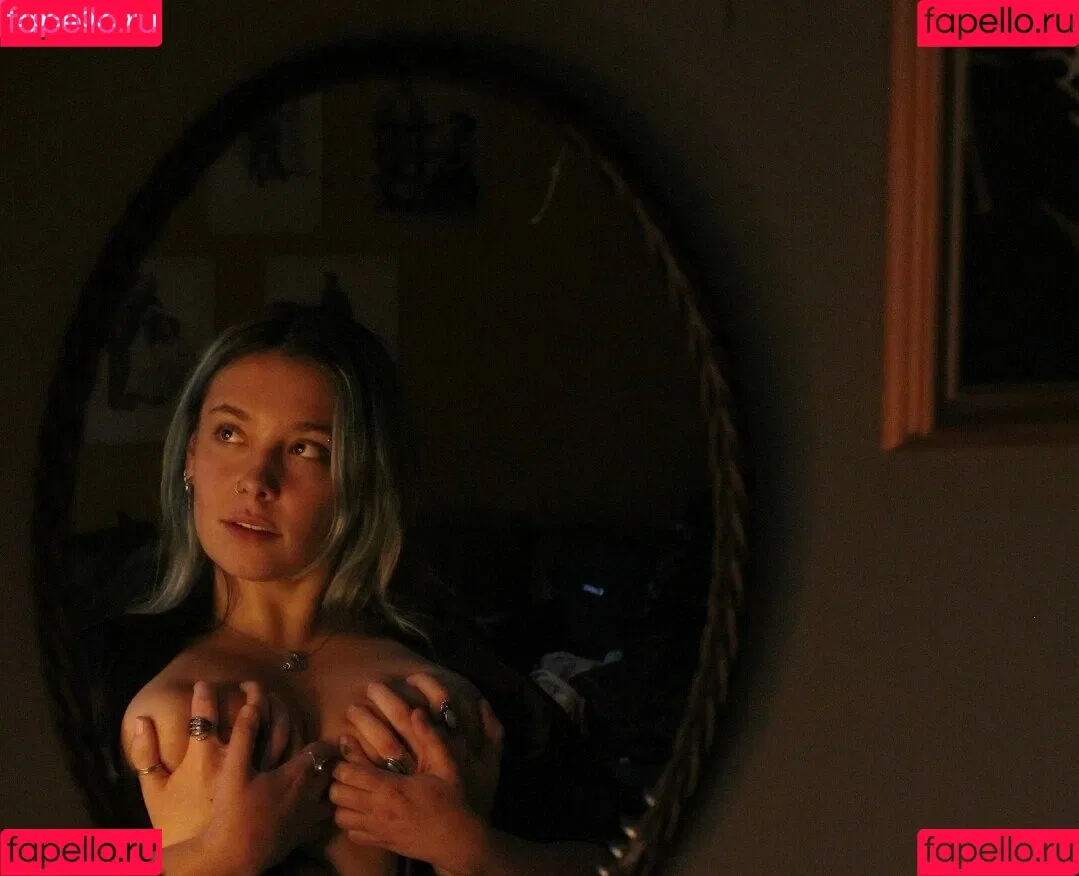 Notsosombersarah Onlyfans Photo Gallery 