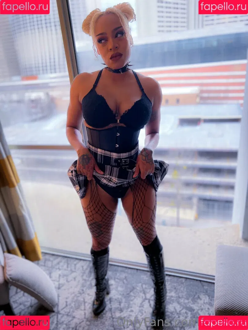 leairis3 Onlyfans Photo Gallery 