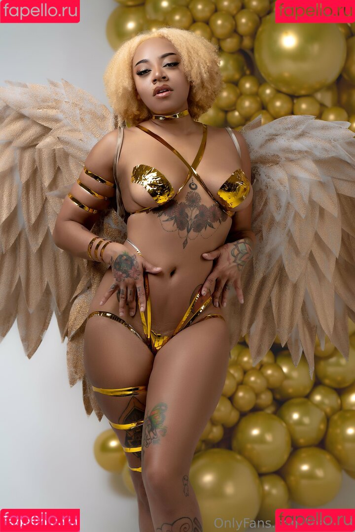 leairis3 Onlyfans Photo Gallery 