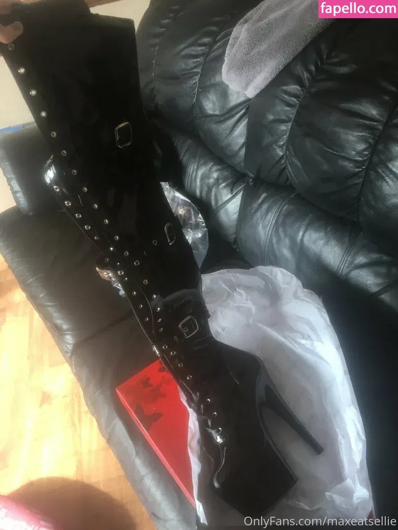 maxeatsellie Onlyfans Photo Gallery 
