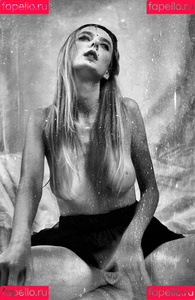 Deemonica ASMR Onlyfans Photo Gallery 