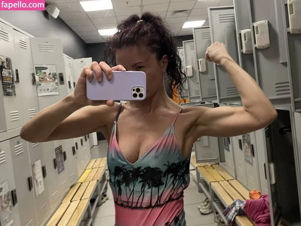 iloilong Onlyfans Photo Gallery 