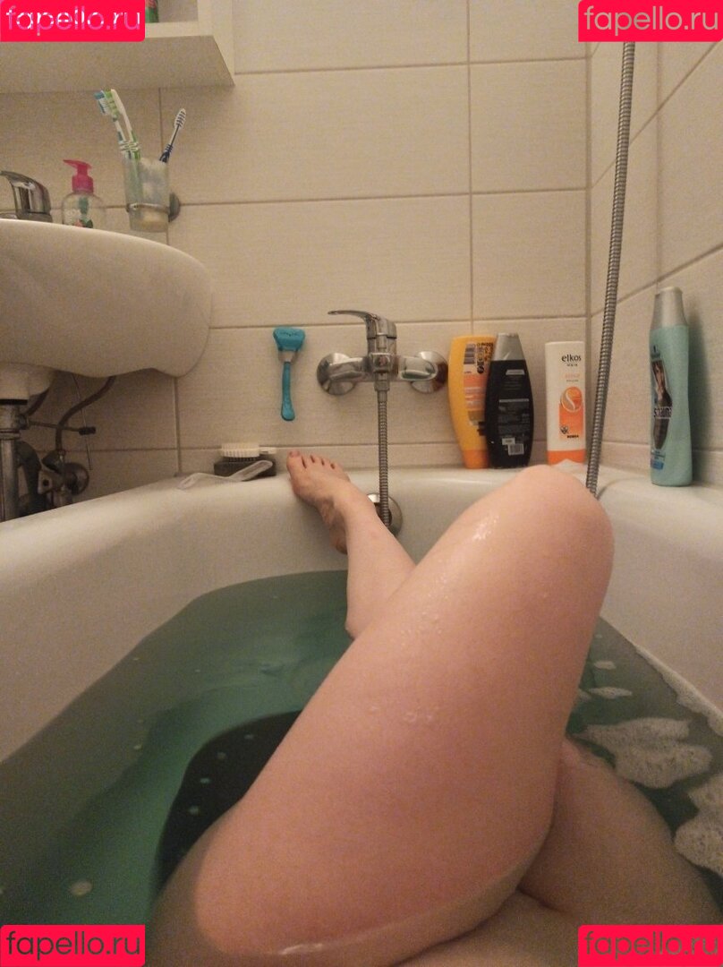 eAngi02 Onlyfans Photo Gallery 