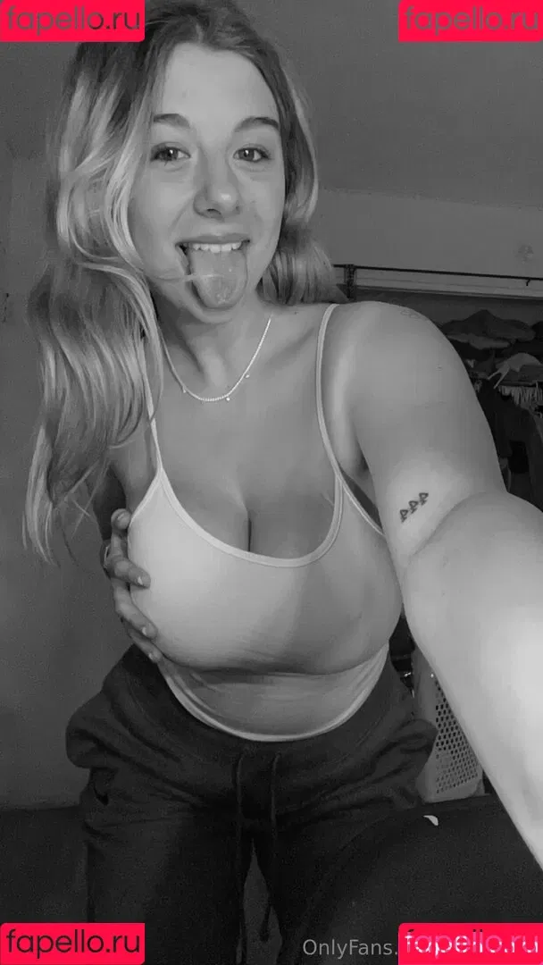 lynntoria Onlyfans Photo Gallery 