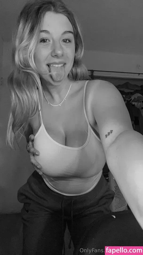 lynntoria Onlyfans Photo Gallery 