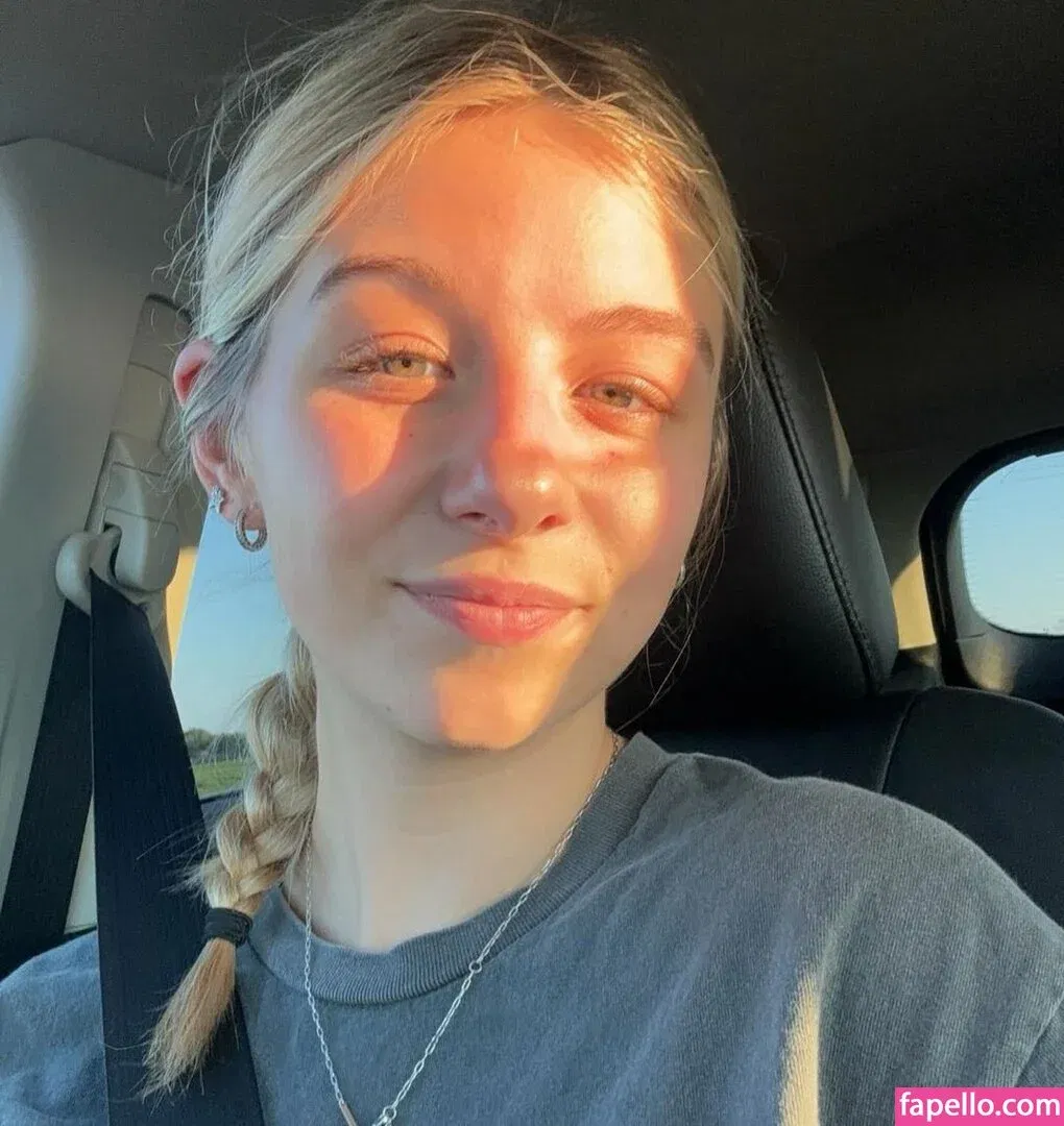 lynntoria Onlyfans Photo Gallery 