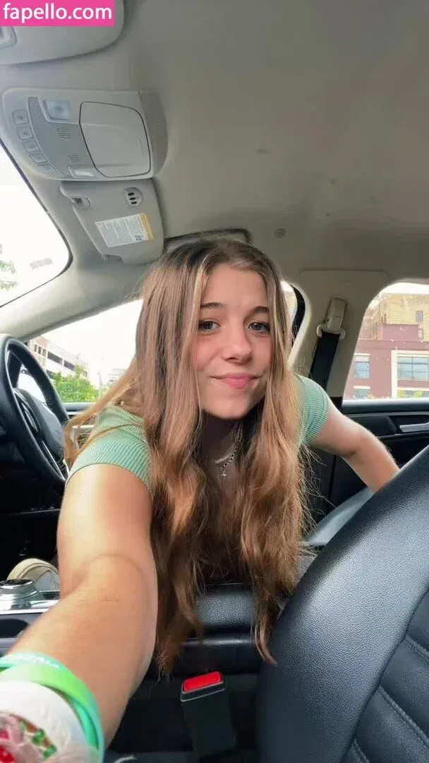 lynntoria Onlyfans Photo Gallery 