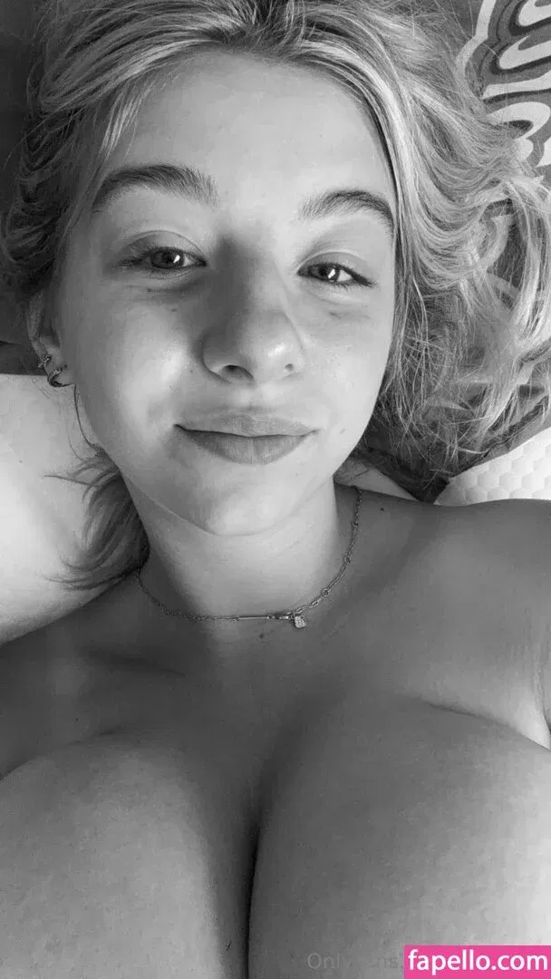 lynntoria Onlyfans Photo Gallery 