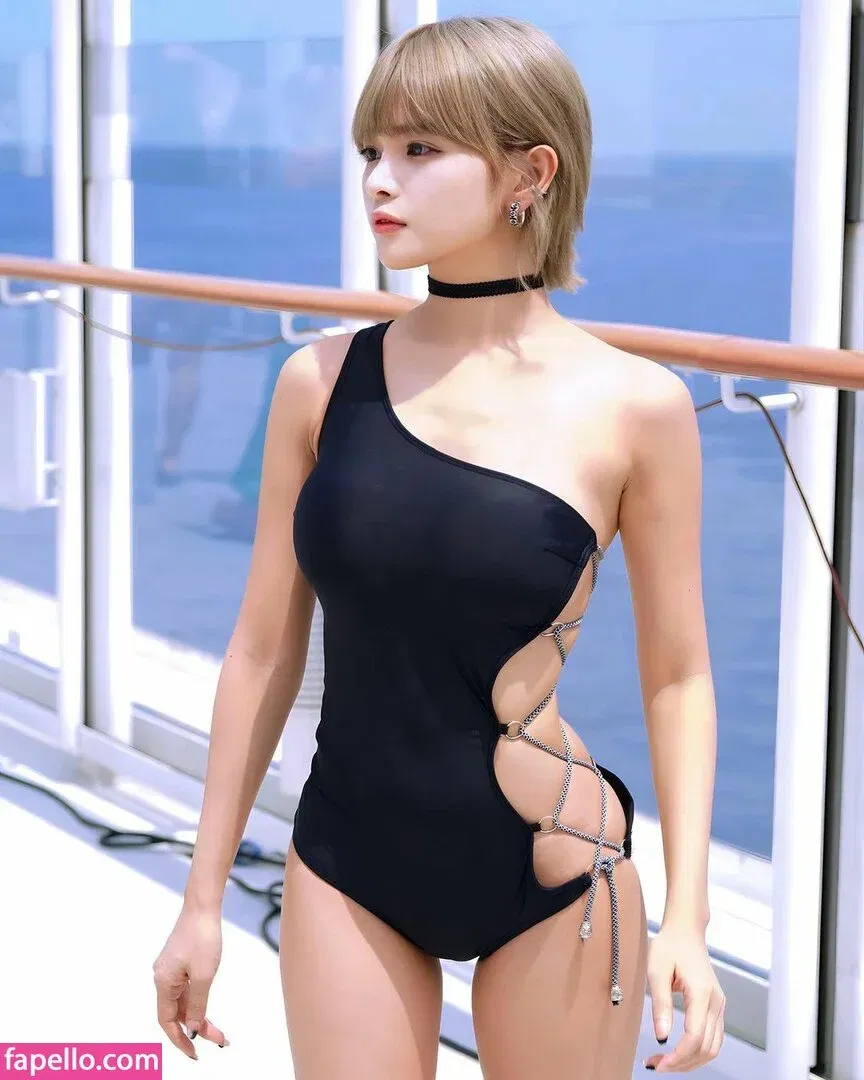 momokun Onlyfans Photo Gallery 