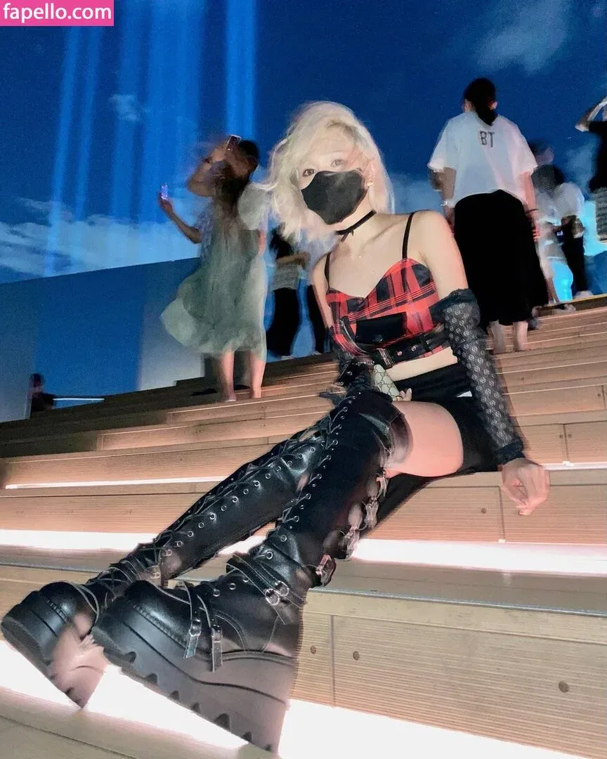 momokun Onlyfans Photo Gallery 