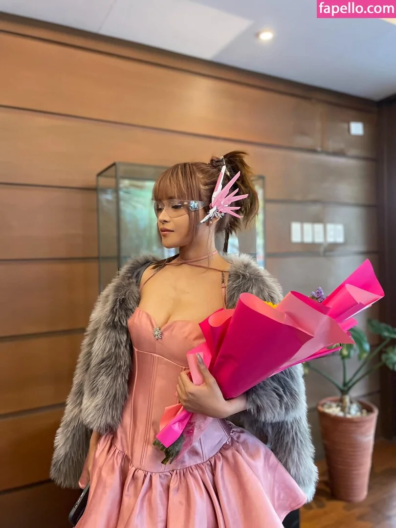 momokun Onlyfans Photo Gallery 