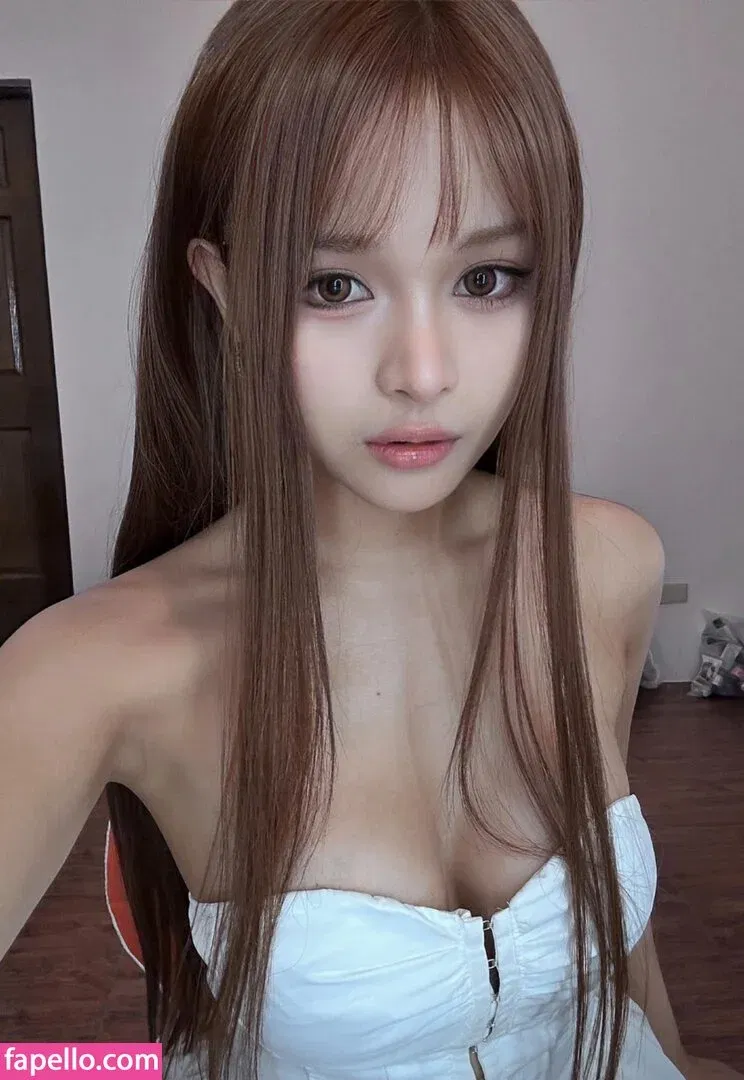 momokun Onlyfans Photo Gallery 