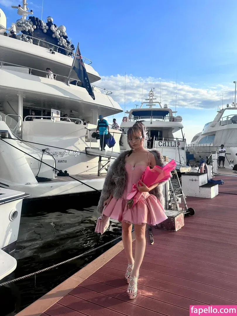 momokun Onlyfans Photo Gallery 