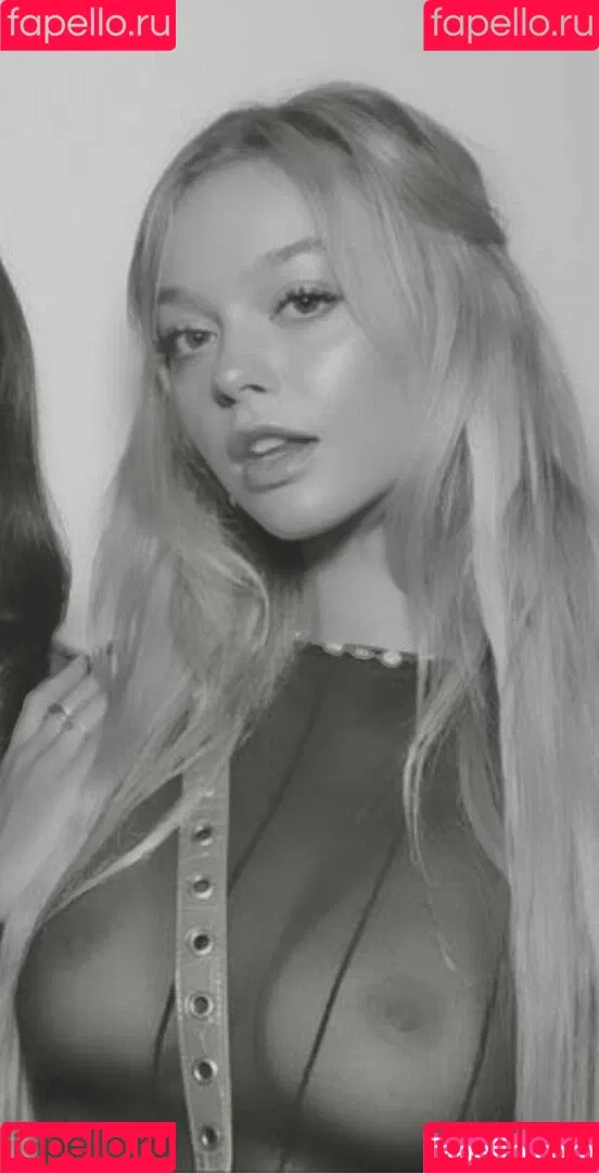 Julia Rilynn Greenhalgh Onlyfans Photo Gallery 