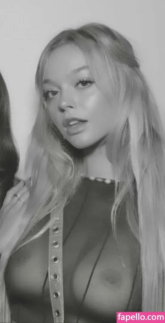 Julia Rilynn Greenhalgh Onlyfans Photo Gallery 