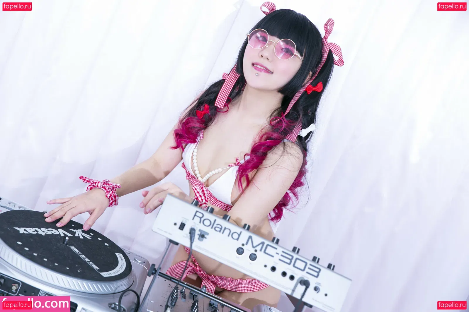 V.ixxi Onlyfans Photo Gallery 