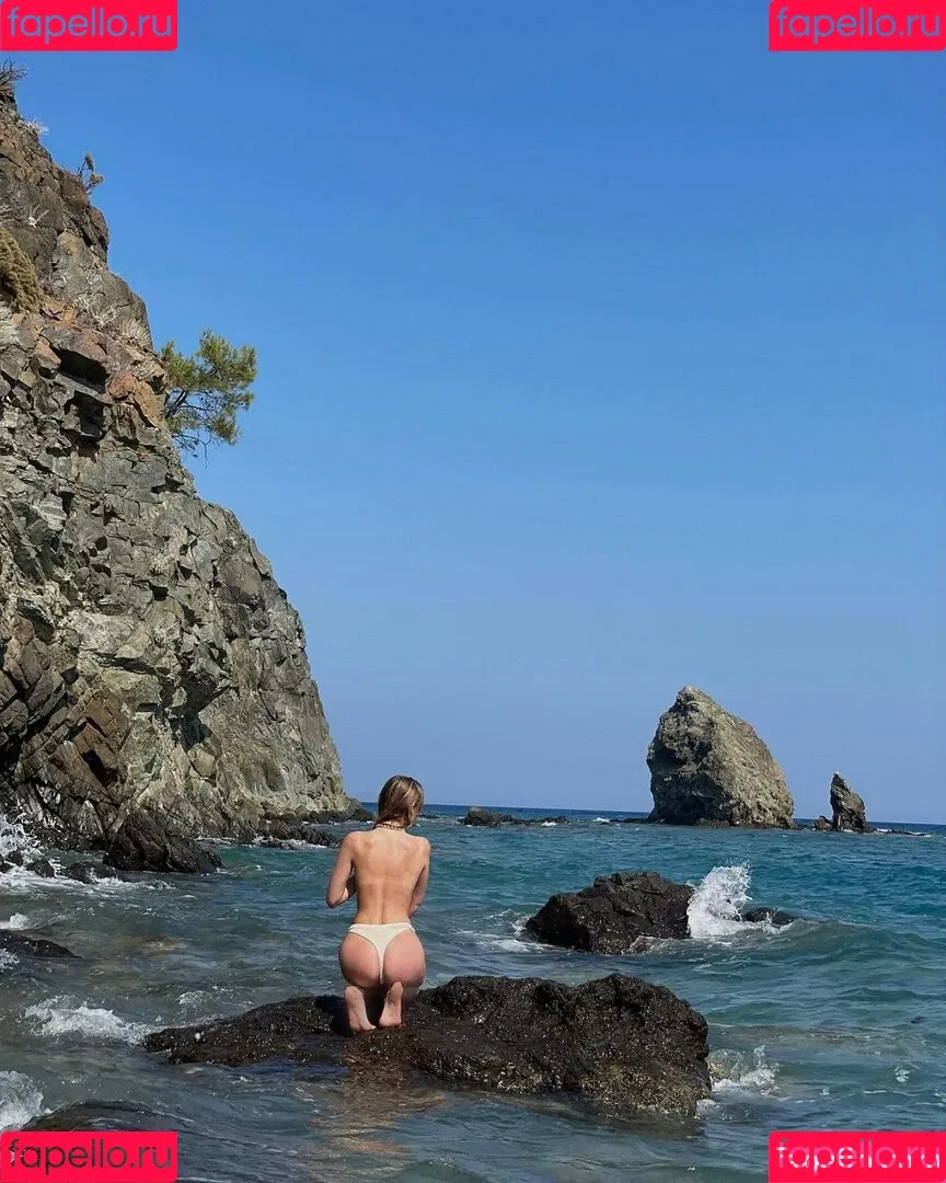 piccola.l Onlyfans Photo Gallery 